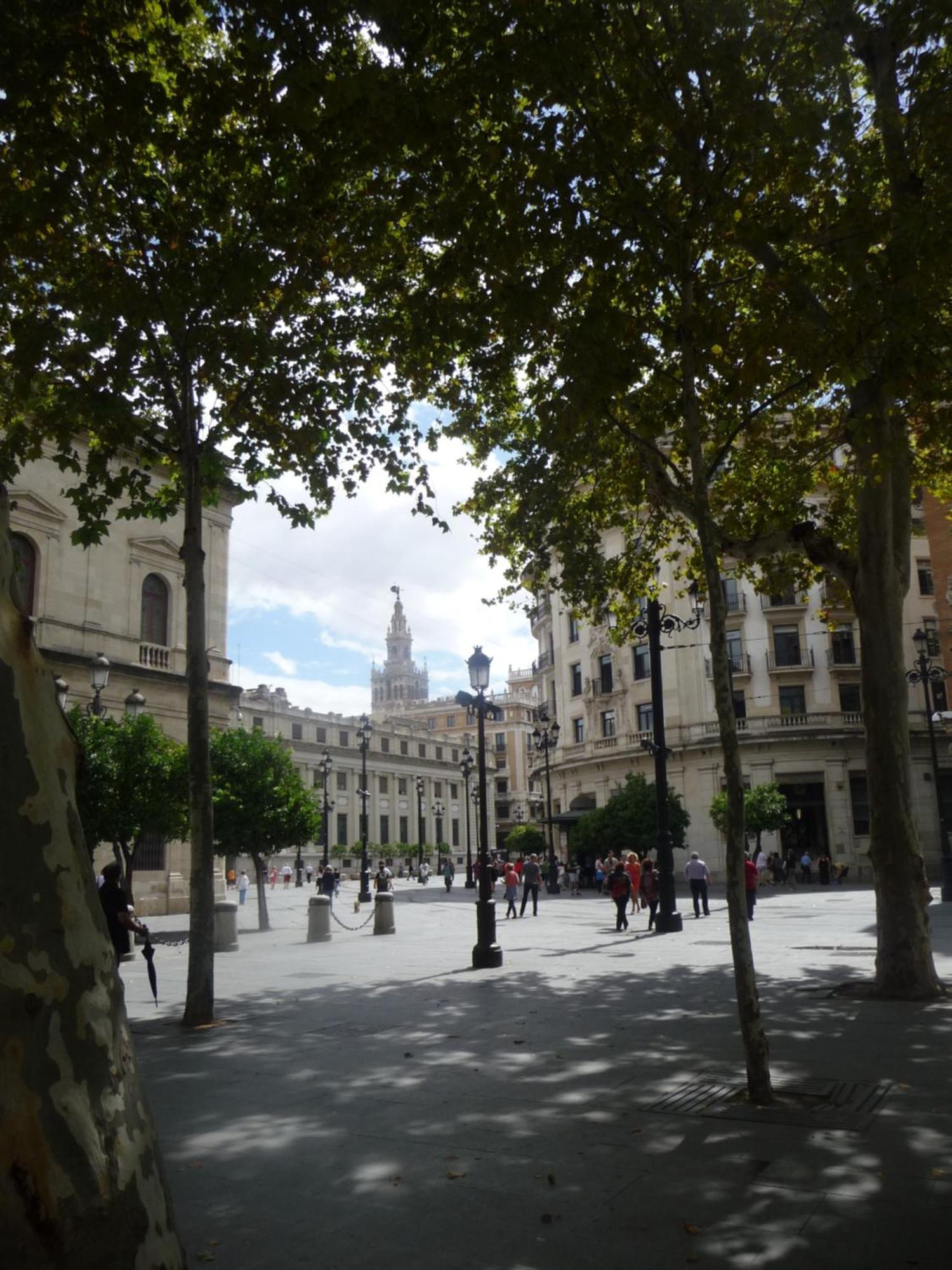 Amplio Apartamento Plaza Nueva セビリア エクステリア 写真
